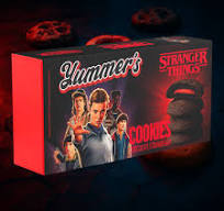 STRANGER THINGS GALLETAS RELLENAS FRESA 135G